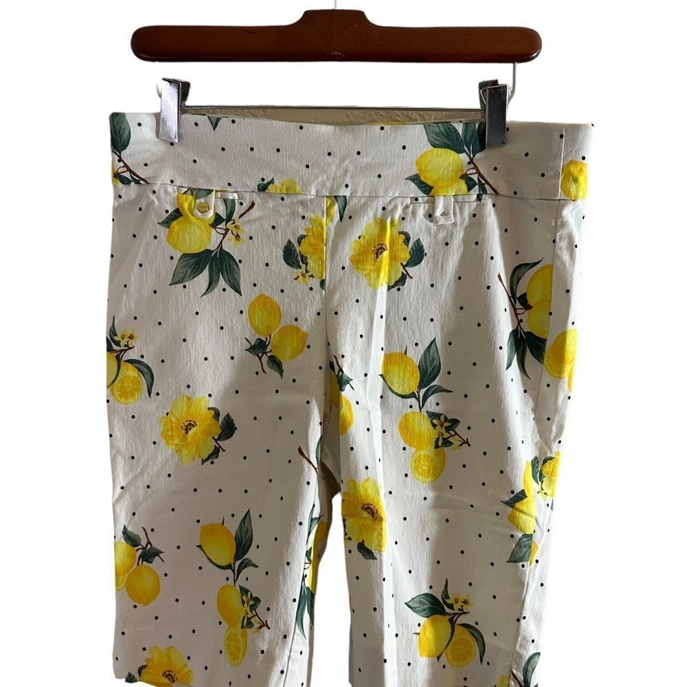 NYCC‎ New York Clothing Co Womens Size 10 Lemon Floral Polka Dot Bermuda Shorts